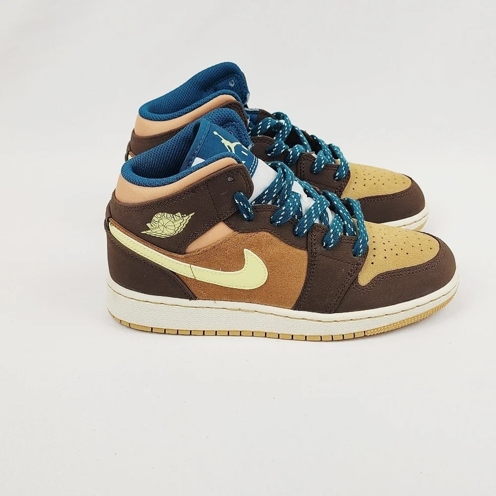 Air Jordan Mid SE Kids Sneakers Brown and Tan